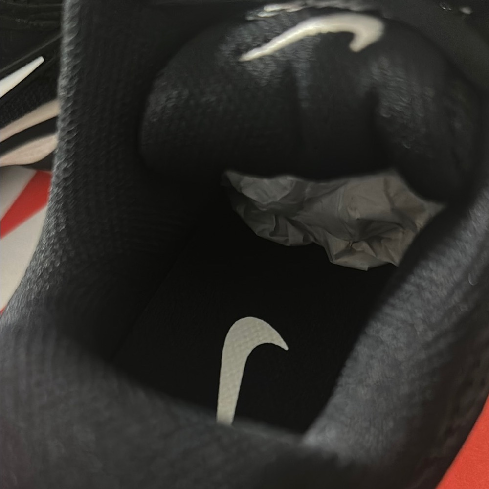 Nike Woman’s V5 RNR - Picture 6 of 9